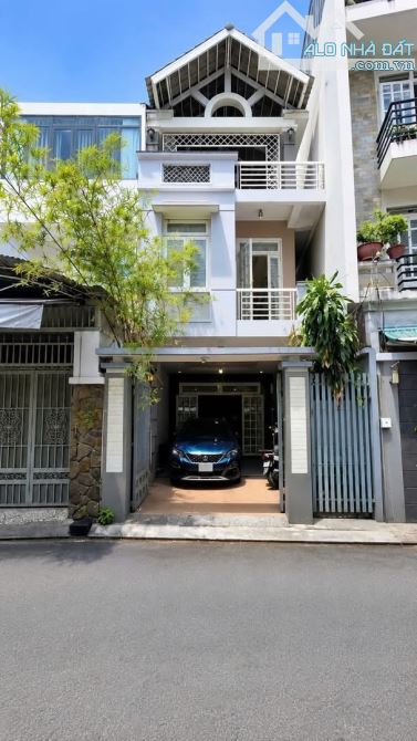 Cần bán nhà ngay vị trí vàng hẻm oto Nguyễn Duy Dương, Q10 (DTCN hơn 133m2). Giá còn 4Tỷ2