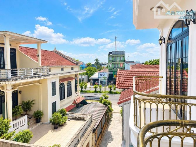 NHÀ 3 TẦNG FULL NỘI THẤT – SAU LƯNG 1 NHÀ MẶT TIỀN PHẠM VĂN ĐỒNG | 3.X TỶ