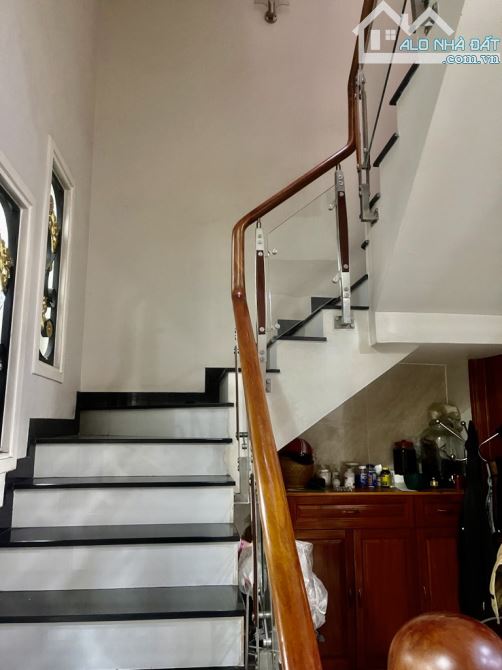 SIÊU BIỆT THỰ - LÊ VĂN QUỚI- GIÁP TÂN PHÚ- (210M2)- NGANG KHỦNG 8M - HX TẢI TRÁNH +💥Vị