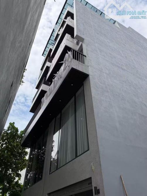 6 tầng thang máy mới tinh 15m ra oto tránh Ngọc Thụy, sổ 55m2 x full nội thất. Giá 14.6 tỷ