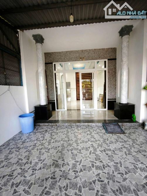 Bán nhà riêng đường Lý Thường Kiệt, Hóc Môn, 100m2, 3PN, 2WC, Sổ hồng riêng, 1.5 Tỷ