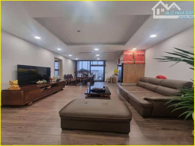 Bán chung cư đường Lê Văn Lương Handico Complex 3 ngủ ban công ĐN 72m 8.9 tỷ