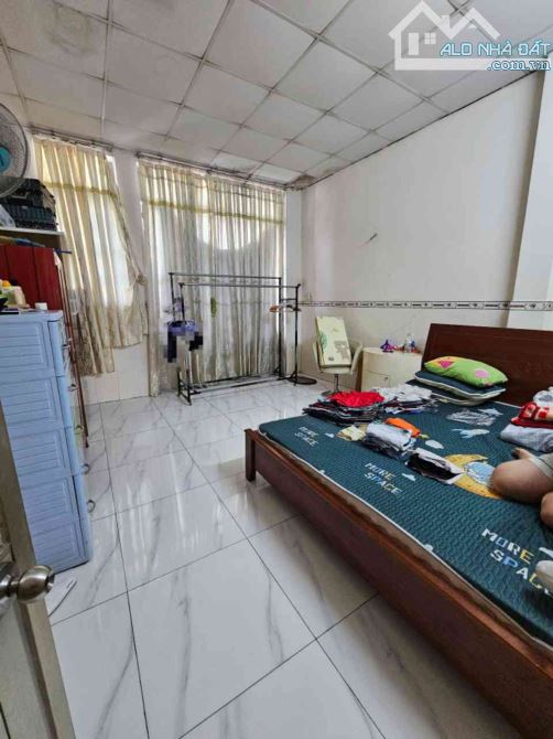 - VỊ TRÍ VÀNG – BÁN NHÀ MẶT TIỀN TÂN KỲ TÂN QUÝ KINH DOANH ĐẮT ĐỊA – ĐANG CÓ DÒNG TIỀN ỔN