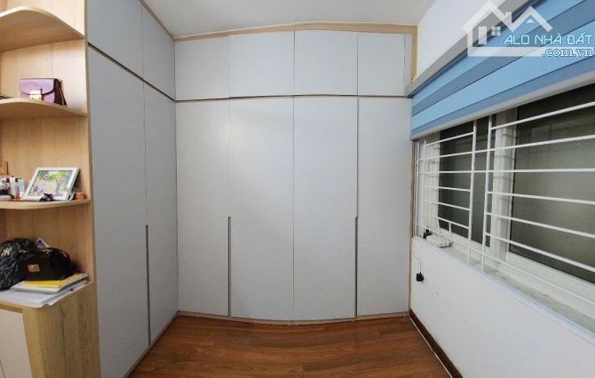 🌟6,8 tỷ - Căn hộ Hàng Bài, gần Tràng Tiền Plaza, tầng 2, 70m2 2pn ở ngay🌟