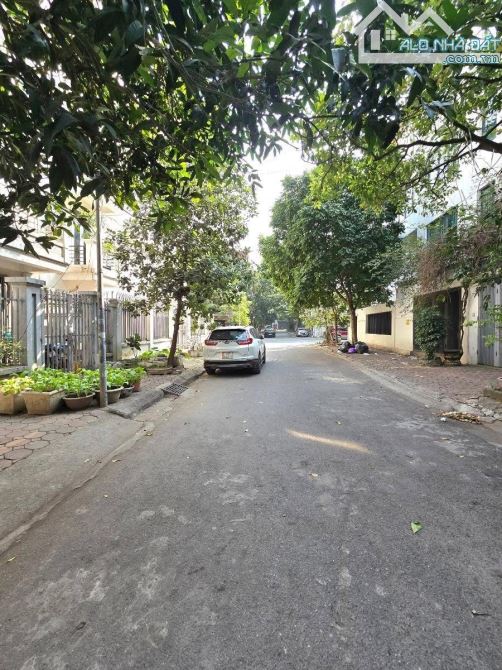 BÁN NHÀ LIỀN KỀ KĐT VĂN QUÁN HÀ ĐÔNG Ô TÔ TRÁNH 90M 5 TẦNG GIÁ 22 TỶ