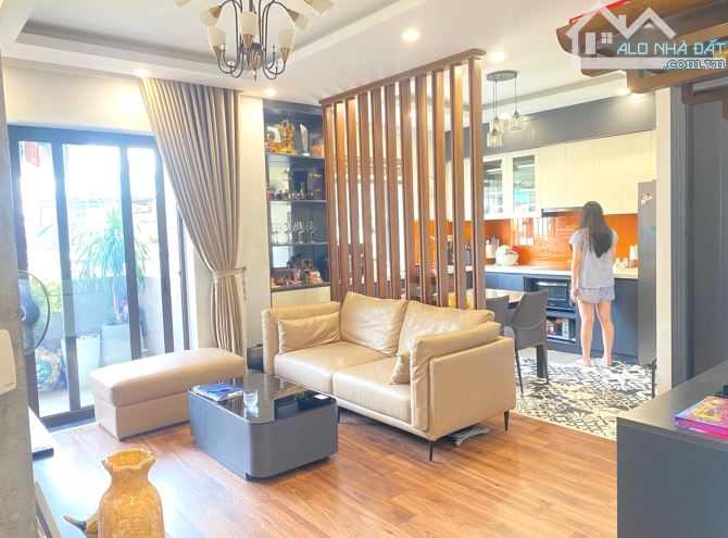 BÁN CĂN HỘ CỰC ĐẸP - VỊ TRÍ ĐẸP TÒA G4 PHỐ VŨ PHẠM HÀM 70M2 - 6.5 TỶ - SỔ ĐỎ LÂU DÀI !!!