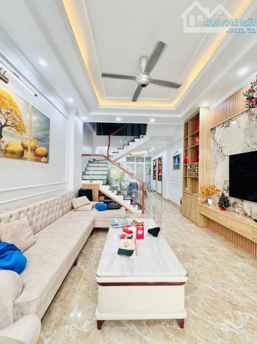 Bán nhà 50m2, 4 tầng tdc Xi Măng, Hồng Bàng chỉ 4,85 tỷ