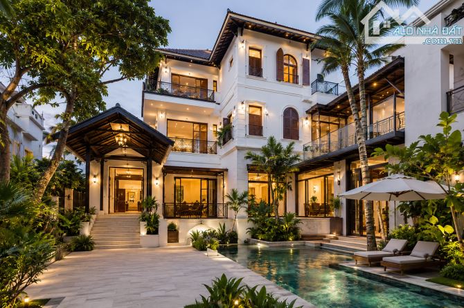 🔥 VILLAGE MẶT PHỐ SÁT HỒ TÂY – QUẢNG AN 🔥 🏡 350m² đất – nhà 120m² | Bể bơi | Sân vườn