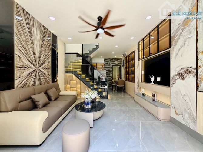 🏡 Siêu Phẩm -Khu Víp Gò Vấp - Gần Bình Thạnh - 50m2 - Full Nội Thất - Chỉ 5.35 Tỷ.