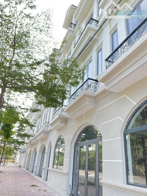 Bán nhà liền kề xây thô đấu giá Lai Xá, Hoài Đức, Hà Nội, 77.5m2, vị trí đẹp, giá đầu tư