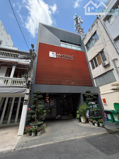Bán nhà HXH Sư Vạn Hạnh, Phường 12, Quận 10( 8m x 15m) 3 lầu