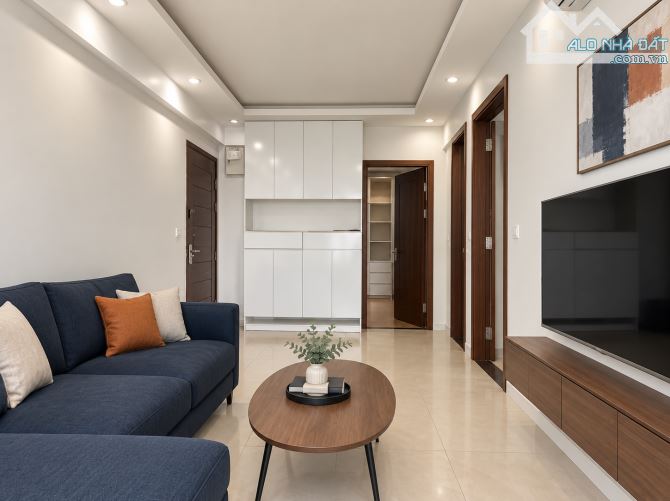 Bán căn hộ Green Stars Phạm Văn Đồng 65m2, 2 ngủ, view hồ thoáng, đủ đồ đẹp, giá 6 tỷ