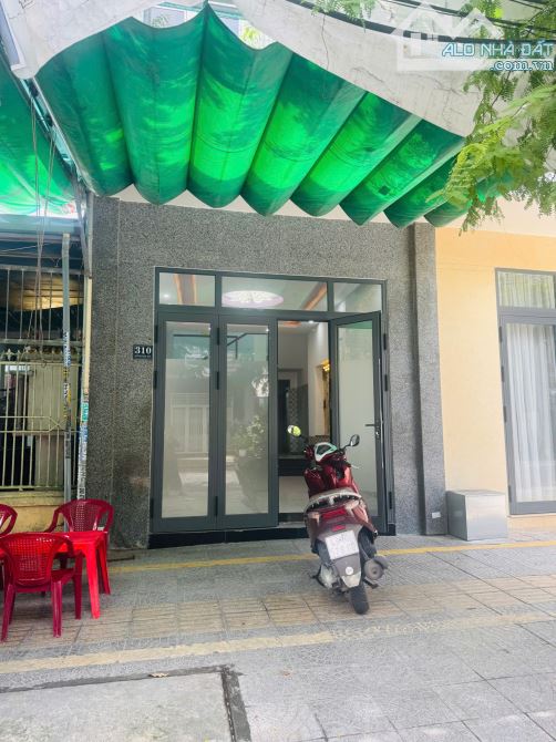 Bán nhà góc 2 mt đường Phú Lộc 7 – Đối diện cổng ĐH FPT. DT 81M2 – Giá 7.3 Tỷ