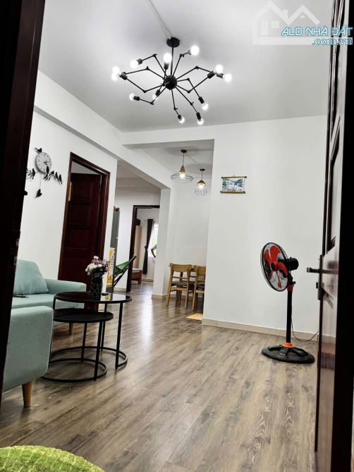 Căn hộ CT4 KĐT Vĩnh Điềm Trung, TP. Nha Trang vị trí đẹp, giá chỉ 2 tỷ 290