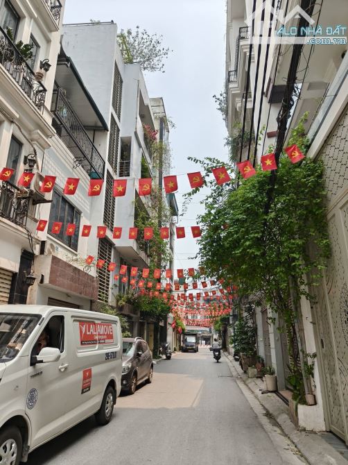 NHÀ MẶT NGÕ ÔTÔ CẠNH TIMES CITY. DT 57M2, XÂY 6 TẦNG, MT 5.5M. FULL NỘI THẤT. GIÁ 16.5 TỶ