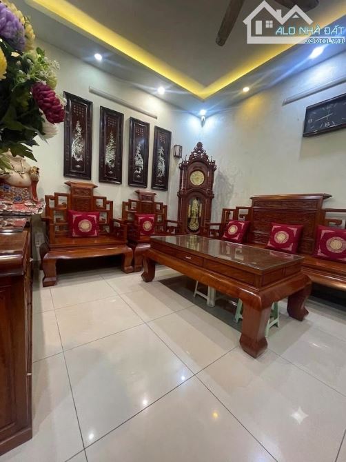 Ôtô đỗ cửa! Võ Thị Sáu -Hà Đông, ở kết hợp kinh doanh, full nội thất, cạnh phố Quang Trung