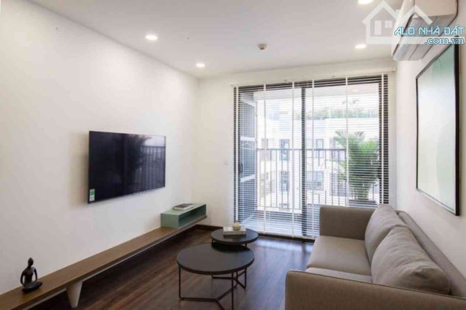 Bán chung cư cao cấp imperia lô góc, tầng trung dt 82m, 2 phòng ngủ, giá 8,5 tỷ (CTL).