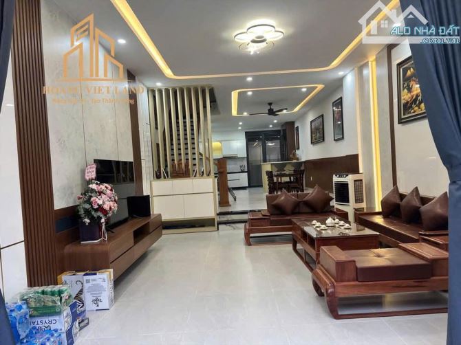 Nhà đẹp 1 trệt 2 lầu khu Hiệp Phúc , DT:5x19,7m - giá 8,5 tỷ!!!