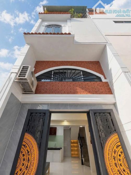 GẤP! CHÚ LINH THIỆN CHÍ BÁN NHANH NHÀ NGAY CAO THẮNG, Q3 - GIÁ 4.28TỶ/72,8m2 - THUÊ 26TR