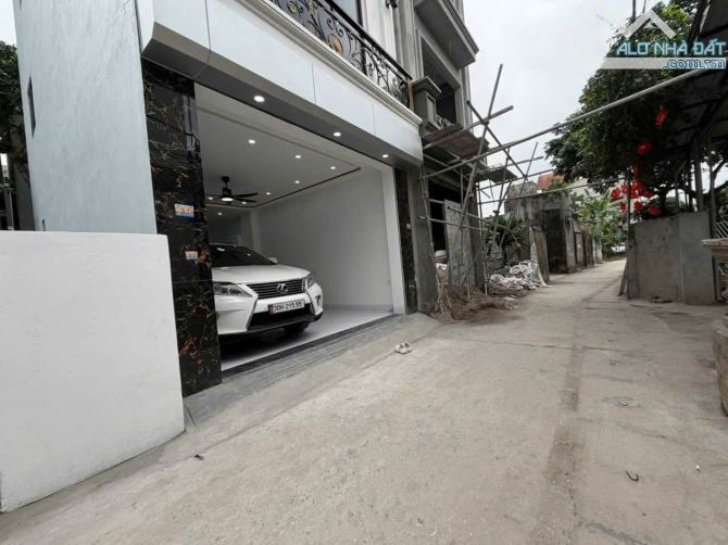 BÁN GẤP NHÀ Ở PHỤNG CHÂU CHƯƠNG MỸ DT55M2, 4 TẦNG, 5 TỶ, Ô TÔ VÀO NHÀ.