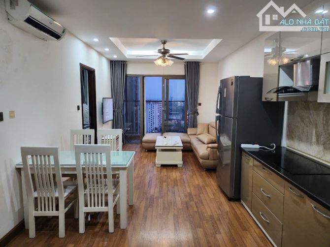 Bán căn hộ Home city -Trung kính - Cầu Giấy 2pn full hơn 6 tỷ