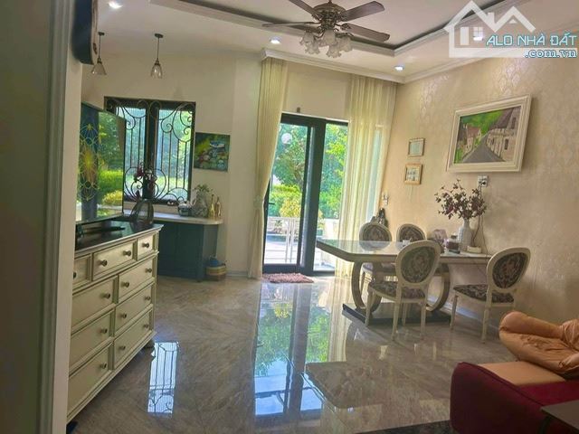 Giảm sâu bán nhanh căn góc biệt thự Manor Crown Huế