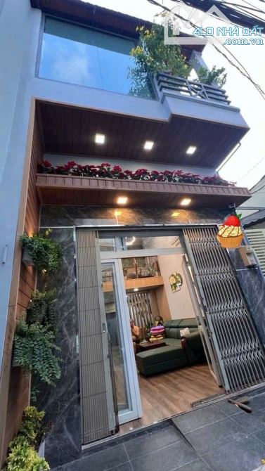 🏠dương bá trạc ,quận 8,4mx10m,hẻm 3m, 3 phòng ngủ ,5t2