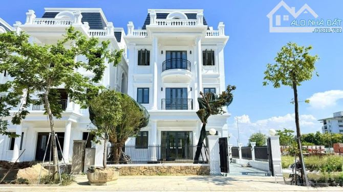 Biệt thự nghỉ dưỡng 04 tầng Phú Xuân City ngay mặt tiền Võ Nguyên Giáp