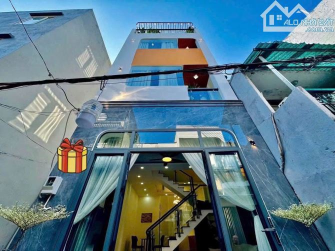 Chú 5 Bán Nhà Chia Sản Cho Con Trên Đường Ngô Quyền,P8,Quận 10.Giá 4tỷ770/75m2.SHR.