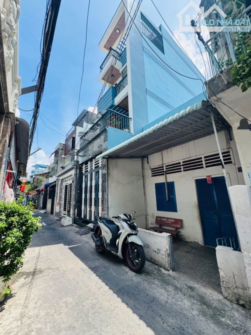 Phạm thế hiển ,quận 8, nhà cấp 4 ,4mx20,5m, hẻm ba gác, 6t35