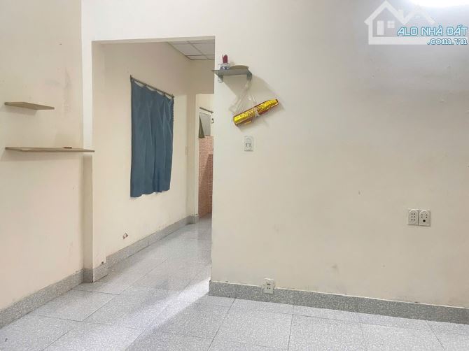 2.7 TỶ - NHÀ LÝ THƯỜNG KIỆT DĨ AN 2 MẶT TIỀN 50M2 - 2PN - HẺM Ô TÔ