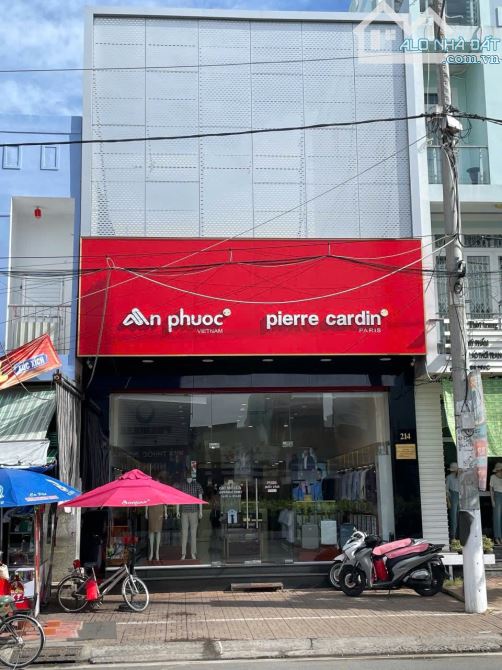 🏦 BÁN NHÀ 2 MẶT TIỀN ĐƯỜNG NGUYỄN VĂN CỪ - GẦN CMT8 ĐANG CHO THUÊ 50 TRIỆU/THÁNG