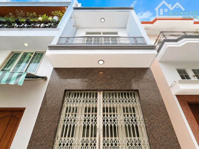 VIEW LANDMARK - 3 TẦNG - GẦN MẶT TIỀN - VÕ DUY NINH – BÌNH THẠNH - DT: 4.2*10M - 6 TỶ 5