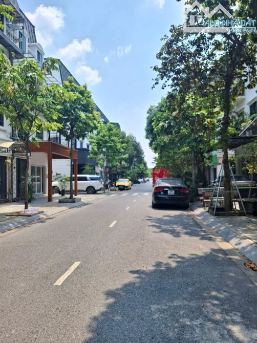 💥PHÂN LÔ LK LACASTA VĂN PHÚ - HAI ĐƯỜNG TRƯỚC SAU DT 73M2-4 TẦNG MT 5M GIÁ 21,9 TỶ