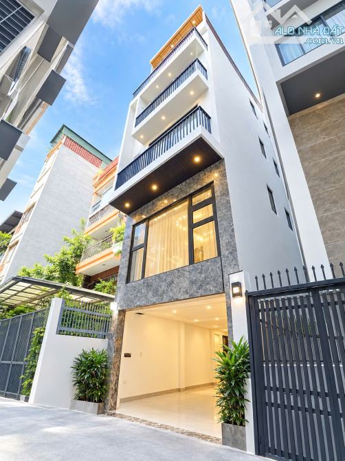 Bán nhà Phân lô phố Nguyễn Sơn , 78m2, 6 tầng thang máy ,mt 4,5m,17 tỷ -3 thoáng ,ô tô ,kd