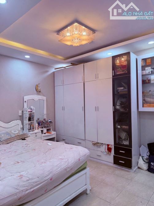 Bán Căn Hộ Chung Cư D1 Phú Lợi Phạm Thế Hiển,P.7,Q.8,dt: 72m2 - 2 Tỷ 58.