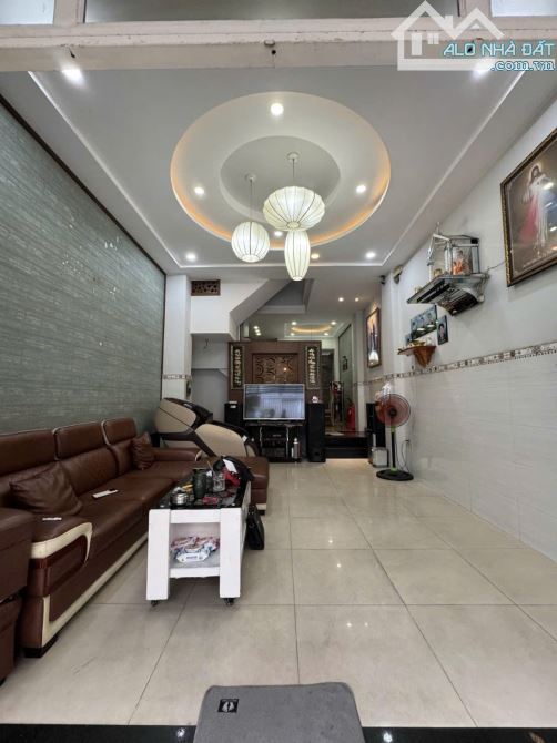 BÁN GẤP NHÀ LÊ LIỄU – 56M² – 3PN – 2WC – GẦN AEON TÂN PHÚ - Giá 2 tỷ 2