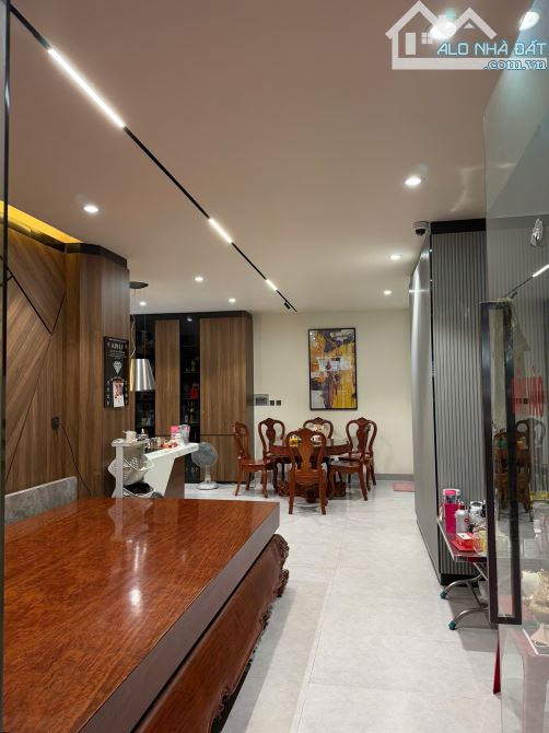 Mặt Tiền Kinh Doanh Q6 ( 4 * 14 ) 1 Lầu Nhỉnh 8 Tỷ