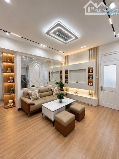 Căn hộ 56m² 2PN full nội thất tại KĐT Trung Yên, Cầu Giấy, giá 5,2 tỷ