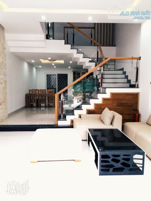 Nhà 2 tầng Dương Trí Trạch, gần bãi tắm Phạm Văn Đồng, giá tốt cần thanh khoản