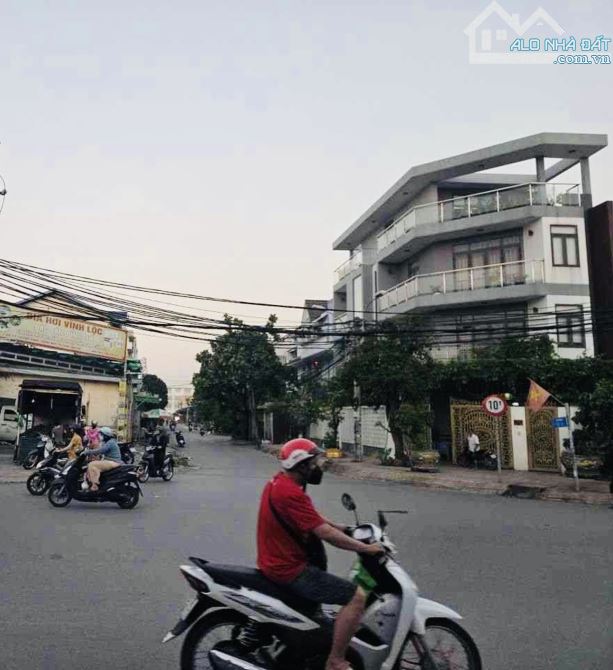 Mặt Tiền Bình Thành, Căn Góc Ngang Khủng 15m ~ 255m2 Bán Chỉ 26,5tỷ👉 Khu Vip Bình Tân.