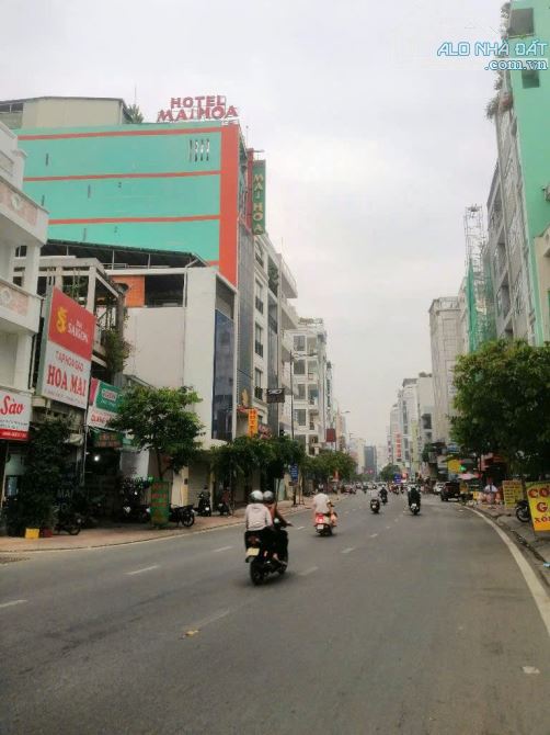 Góc 2MT siêu vip Lạc Long Quân - Quận 11 -(6.6x12) - 6 tầng - HĐ Thuê 76tr/th - 23 tỷ