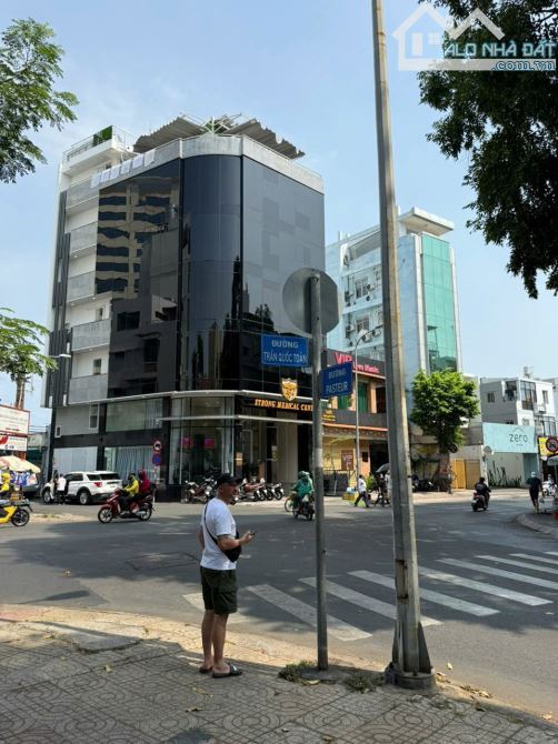 Bán building góc 2 mặt tiền Trần Quốc Toản quận 3. DT 8.5x16m - hầm 8 tầng - giá 115 tỷ
