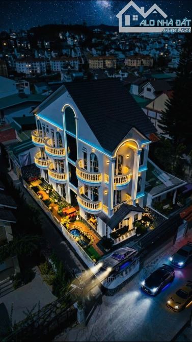 Biệt thư sân vườn hai mặt tiền Kim Đồng 243m2 hạ còn hơn 23 tỷ P6 Đà Lạt