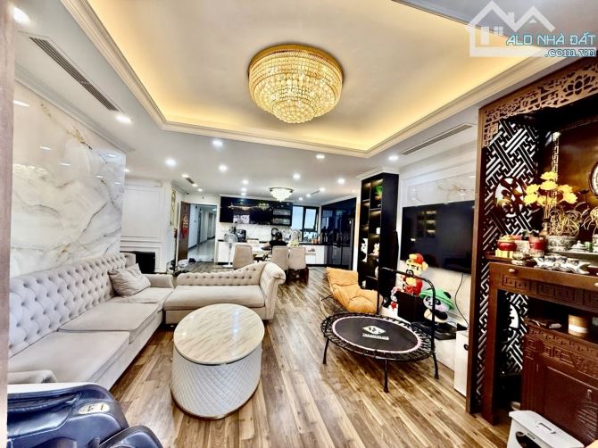 Bán căn góc chung cư Diamond Goldmark City 140 m2 3 ngủ 2 WC full nội thất 9,7 tỷ Bp