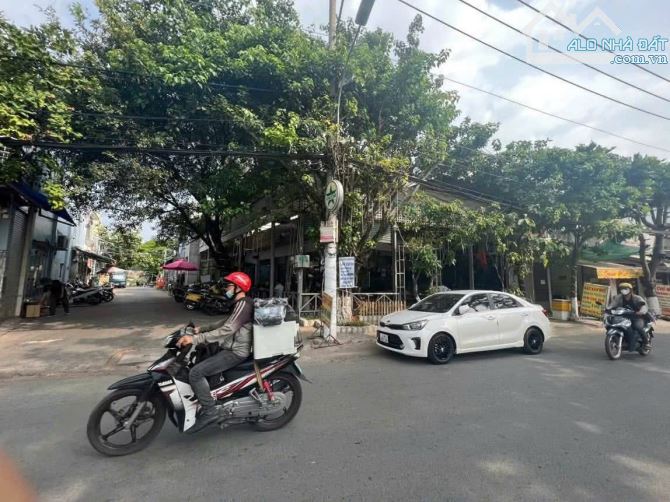 SIÊU PHẨM GÓC 2 MT ĐƯỜNG 26/3 – BÌNH TÂN. DT 13X22M, 101,5M². 2 LẦU. HĐ 40TR/TH - 14,5 TỶ