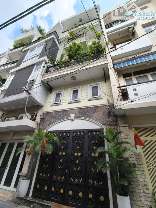 SIÊU PHẨM NGUYỄN CHÍ THANH QUẬN 11 - SÁT BV CHỢ RẪY- VỚI DIỆN TÍCH 100M2 GIÁ CHỈ 4 TỶ 550!
