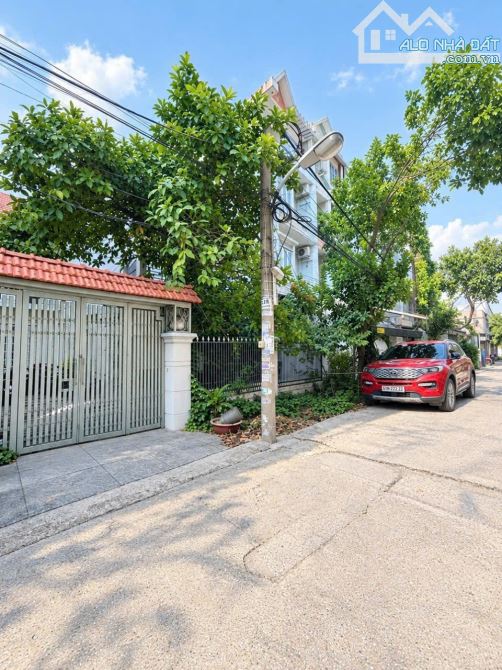 Bán nhà HXH Trần Bá Giao ngang 10m 210m2 Biệt thự sân vườn nơi Sài Thành chỉ 20.5 tỷ.