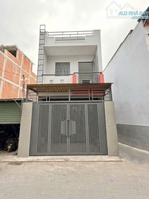 Mặt tiền kinh doanh, 2 tầng 4x12.5m Giá 6 tỷ 5 Lê văn lương