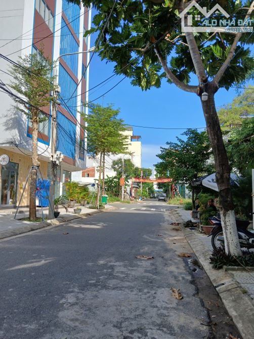 *Bán cặp đất đường Trần Đức Thông, sát Sungroup Vương Thừa Vũ, dt 160m2, giá 31Tỷ